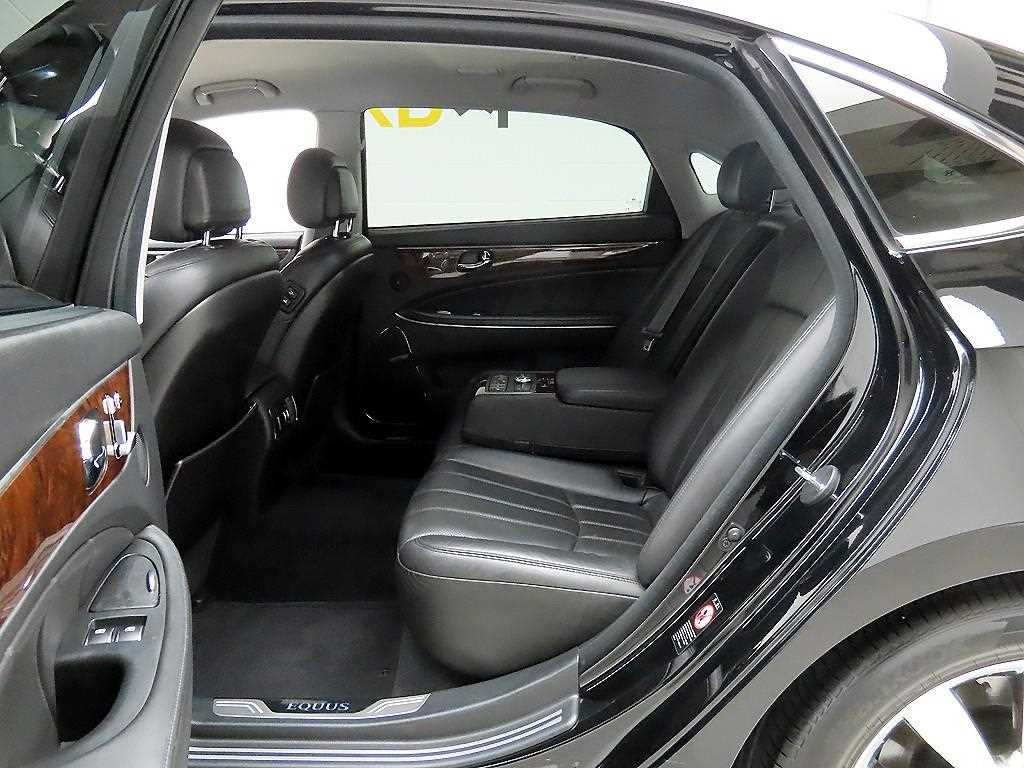 HYUNDAI Equus 2010 Negro - Importación desde Corea - HF Imports Iquique - Foto 14