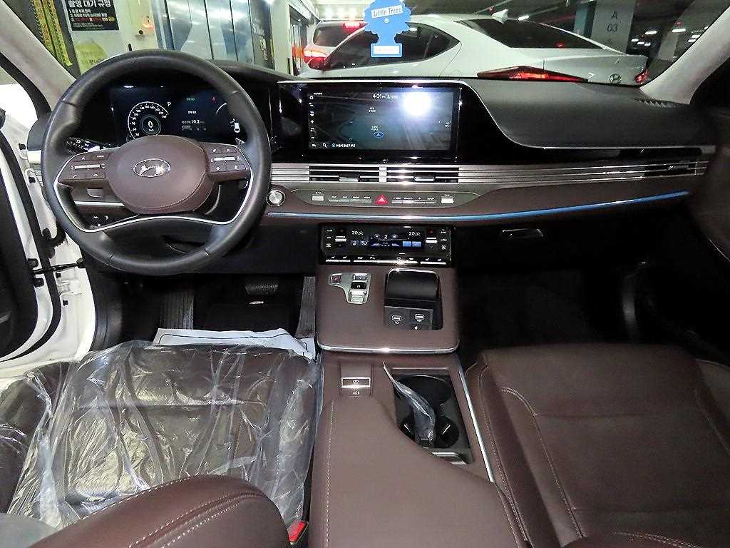 HYUNDAI Grandeur - Vista 10