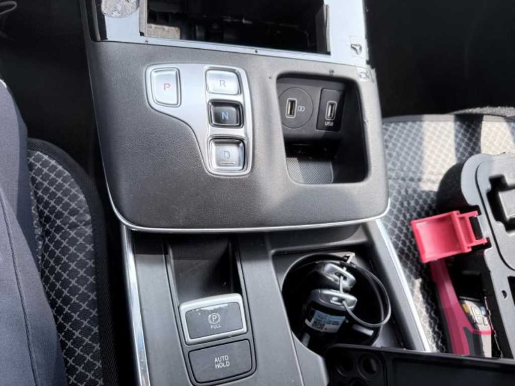 HYUNDAI Grandeur - Vista 11