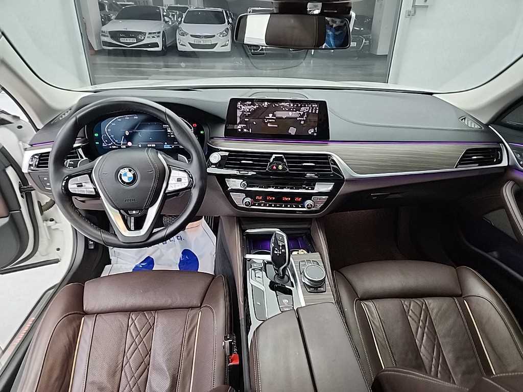 BMW 5 Series - Vista 7