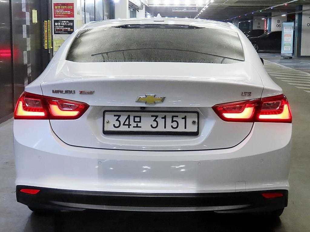 Chevrolet Malibu - Vista 5