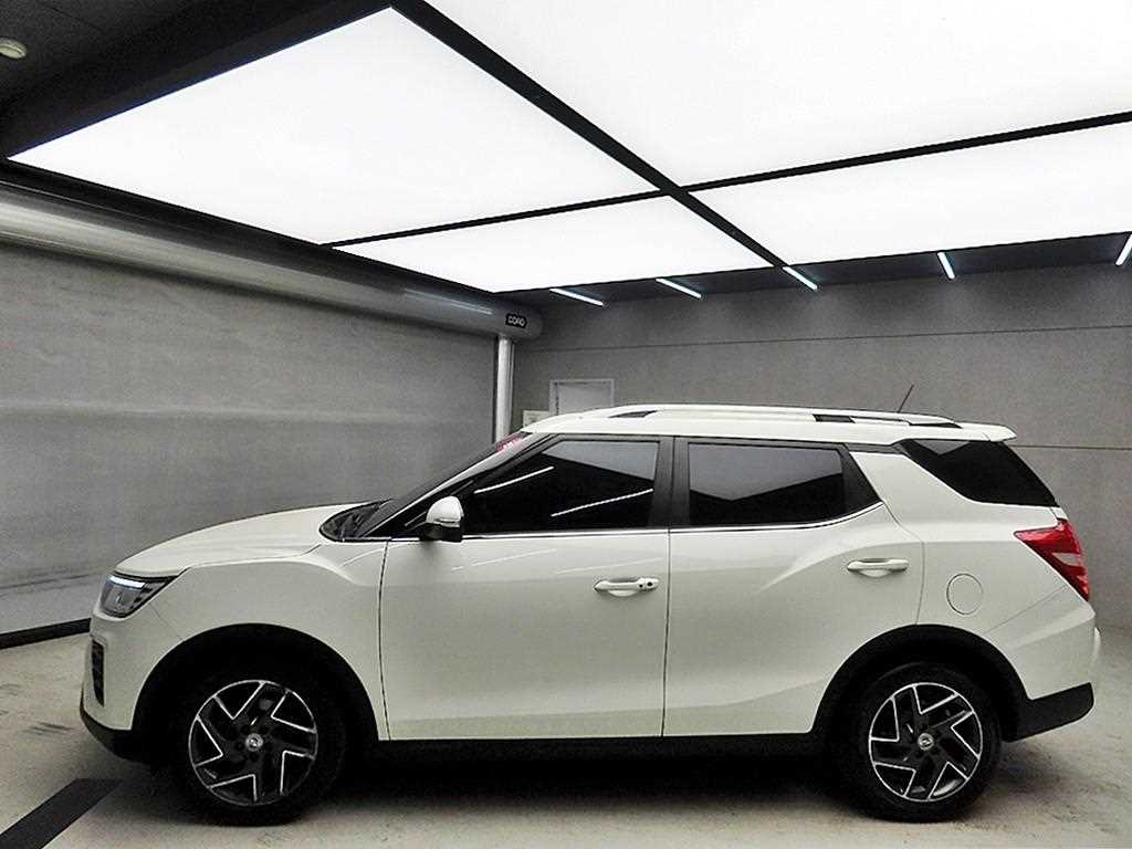 Ssangyong Tivoli - Vista 4