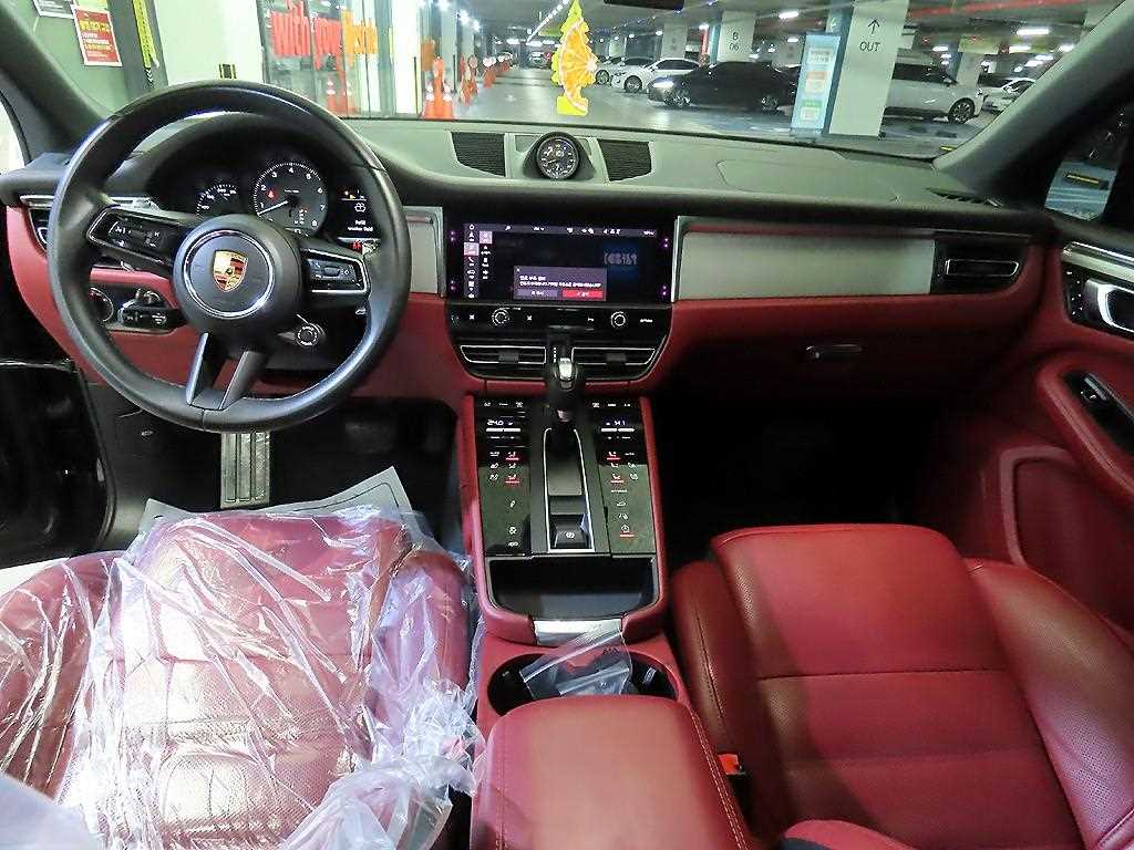 Porsche Macan - Vista 10