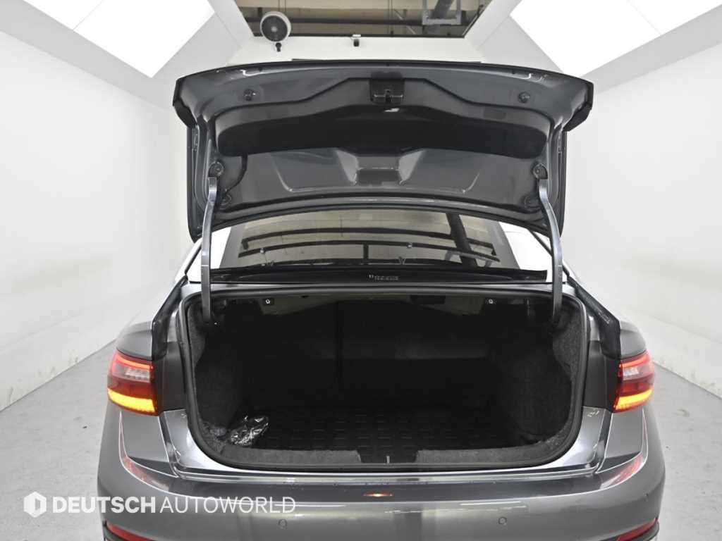 Volkswagen Jetta 2023 Gris - Importación desde Corea - HF Imports Iquique - Foto 19