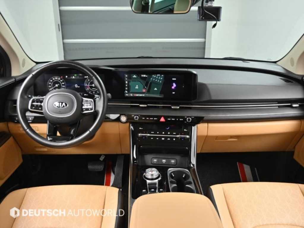 KIA Carnival - Vista 5