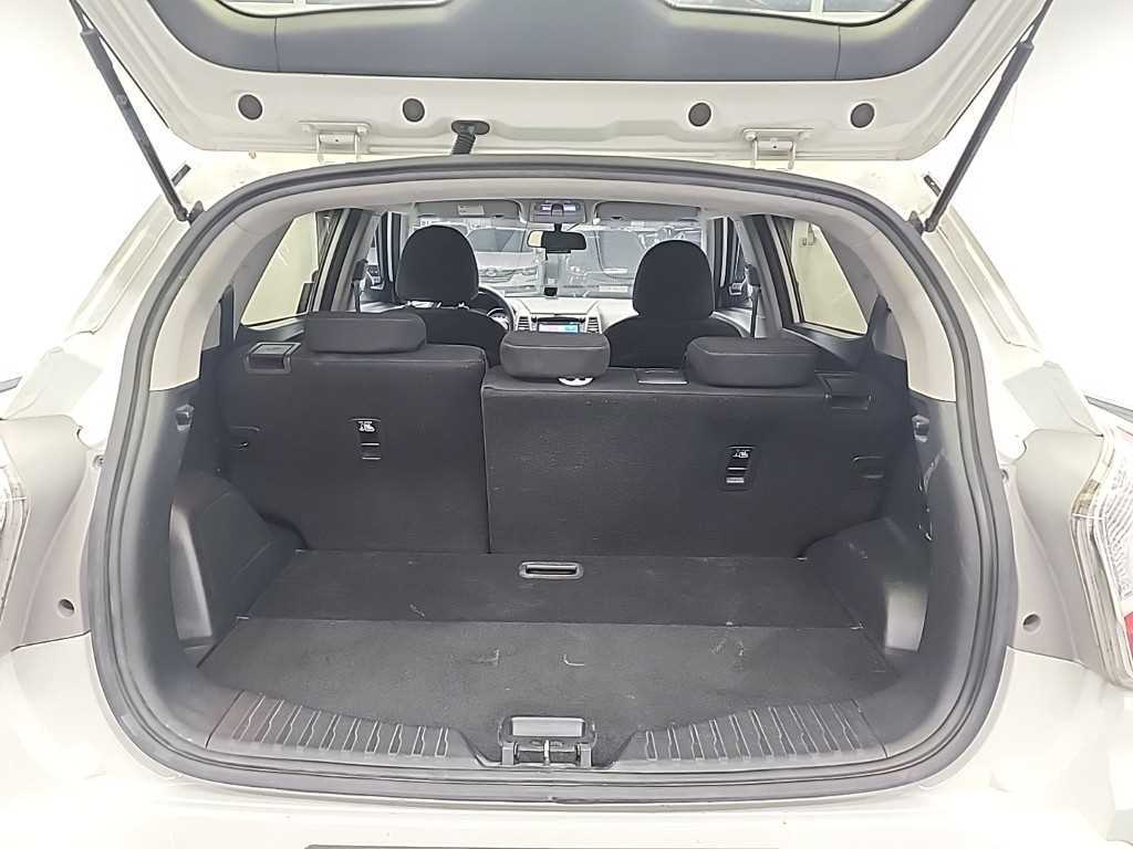 Ssangyong Tivoli 2017 Blanco - Importación desde Corea - HF Imports Iquique - Foto 18