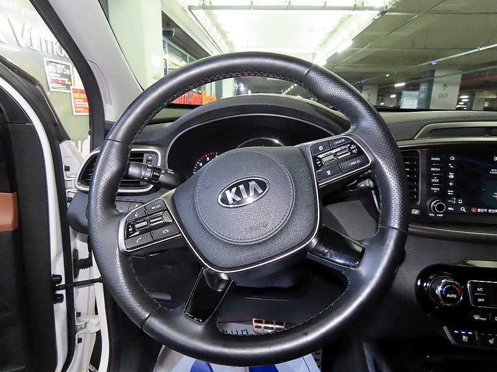 KIA Sorento - Vista 8
