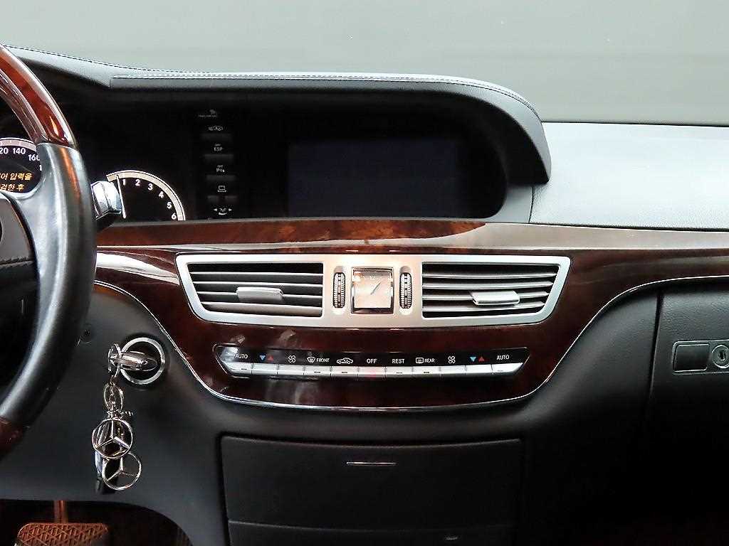 Mercedes Benz S Class - Vista 10