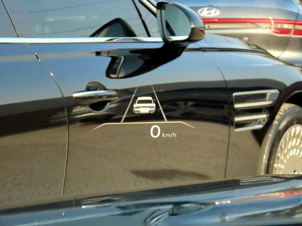 Genesis G80 - Vista 10