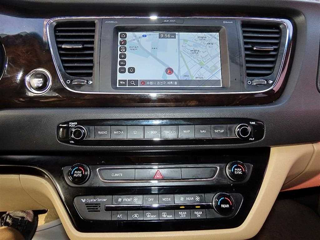 KIA Carnival 2019 Negro - Importación desde Corea - HF Imports Iquique - Foto 13