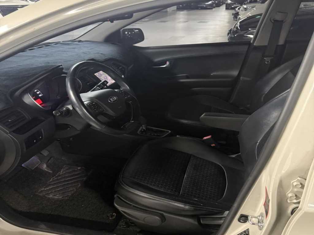 KIA Morning - Vista 5