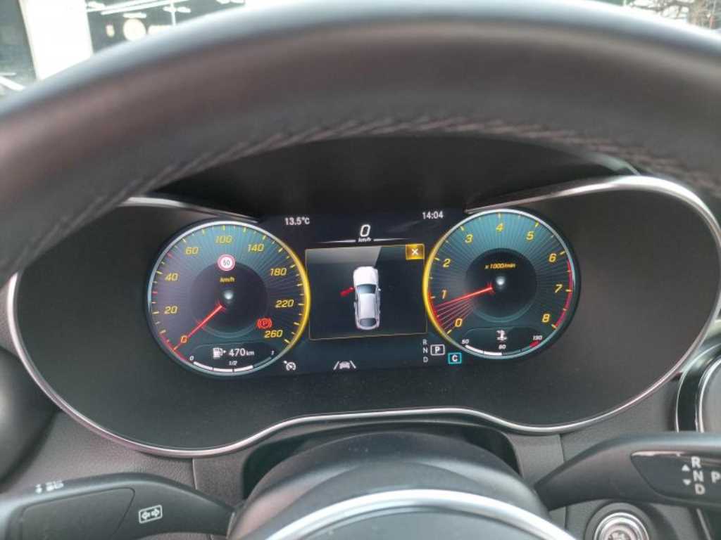 Mercedes Benz GLC Class - Vista 12