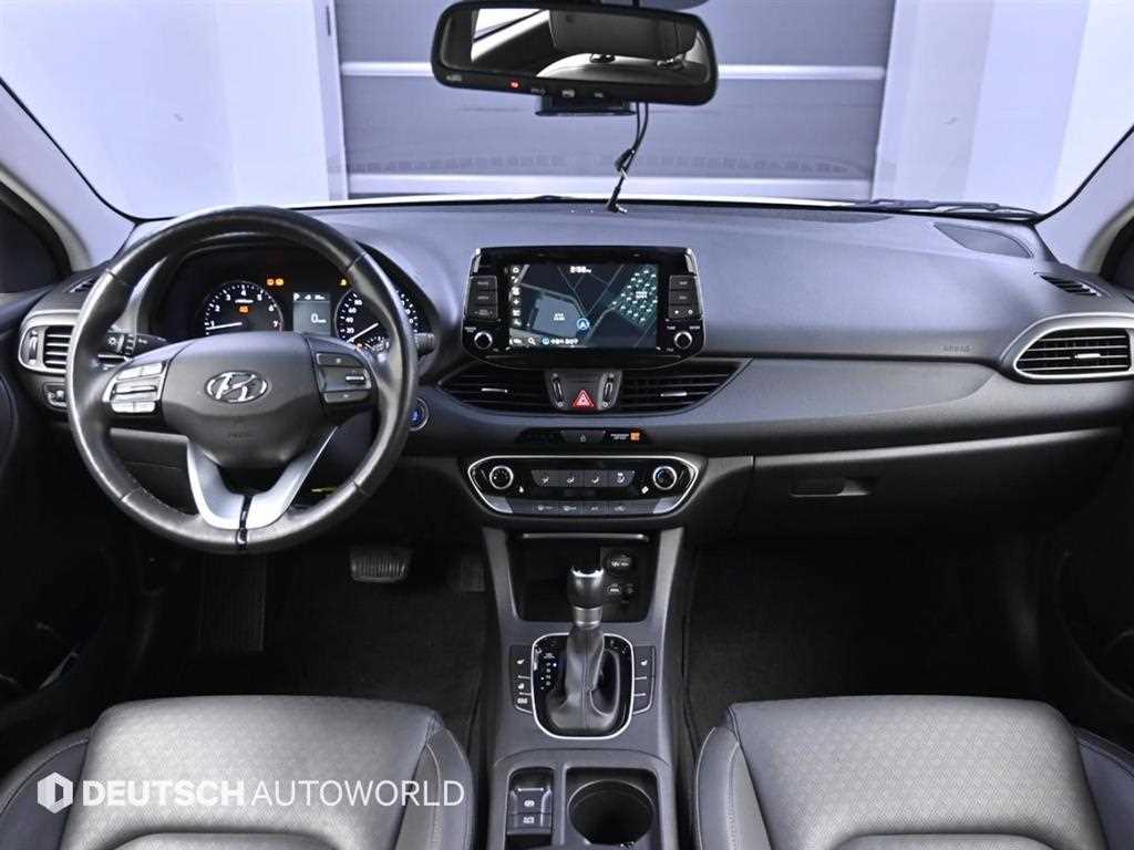 HYUNDAI i30 - Vista 7