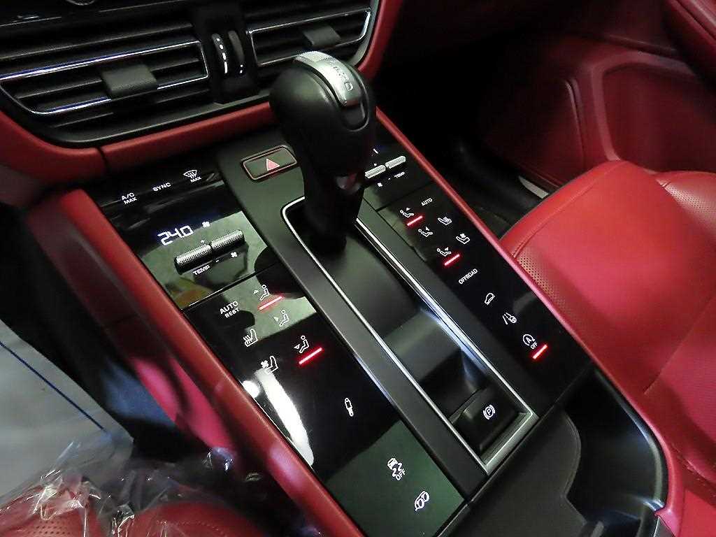 Porsche Macan - Vista 12