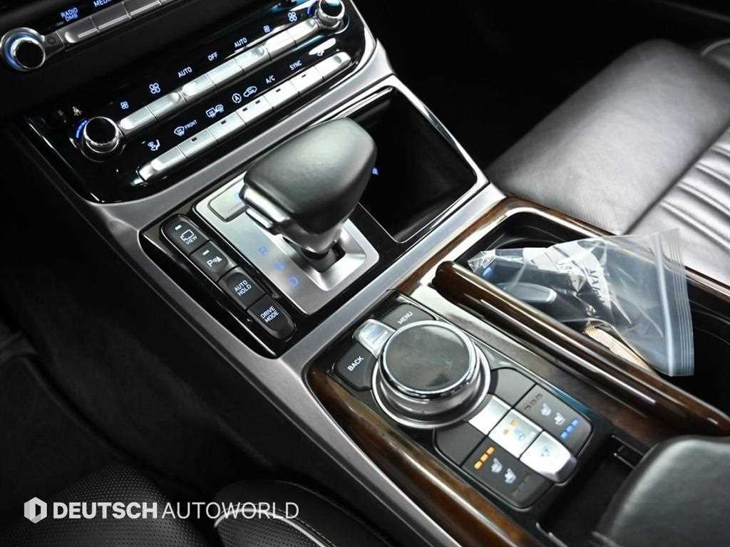 Genesis EQ900 - Vista 9