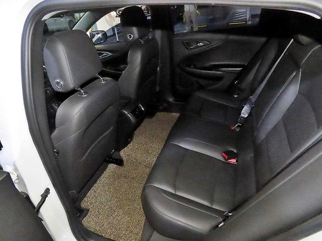 Chevrolet Malibu - Vista 7