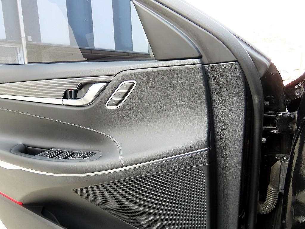 HYUNDAI Grandeur - Vista 12