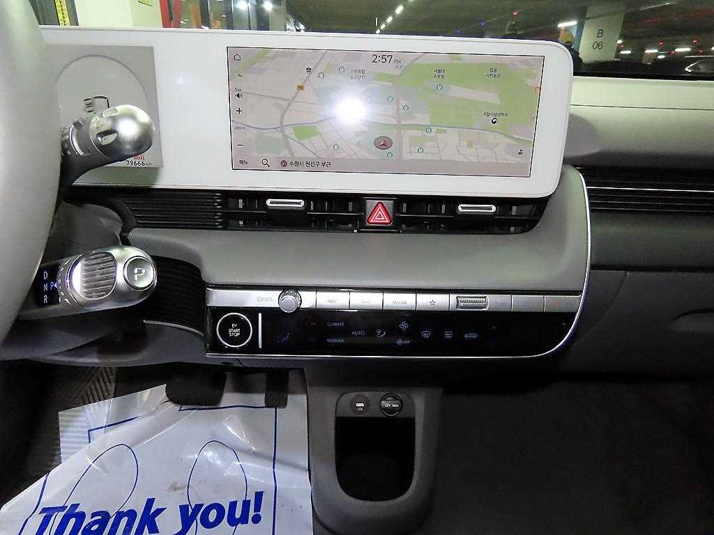 HYUNDAI Ioniq 5 - Vista 11