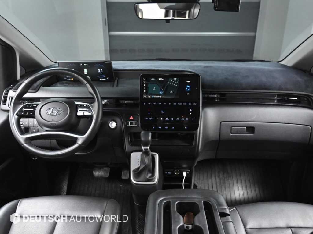 HYUNDAI Staria - Vista 7