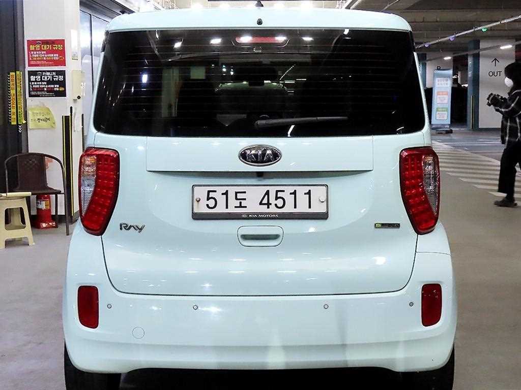 KIA Ray - Vista 5