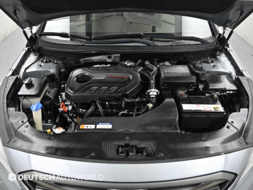 HYUNDAI Sonata - Vista 6