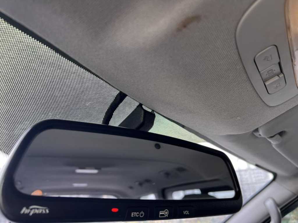 HYUNDAI Starex - Vista 12