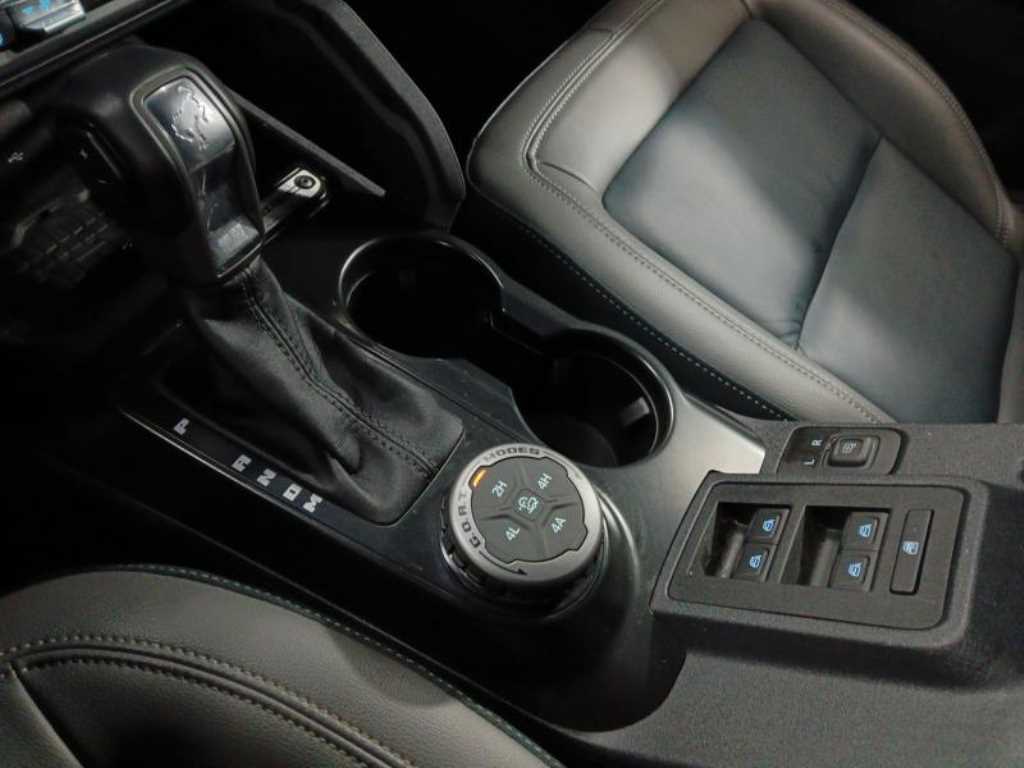 Ford Bronco - Vista 12