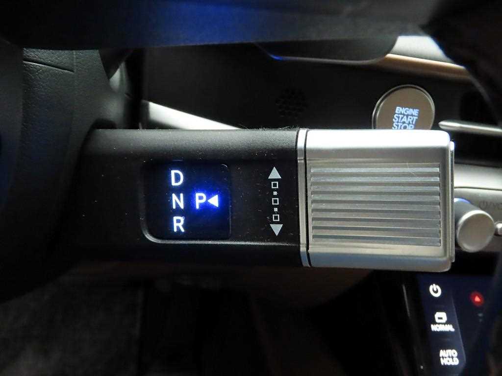 HYUNDAI Grandeur - Vista 10