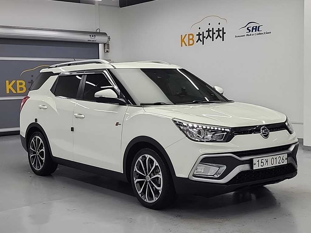 Ssangyong Tivoli - Vista 4