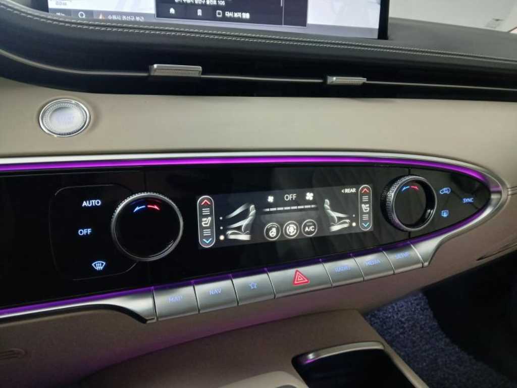 Genesis GV70 - Vista 12