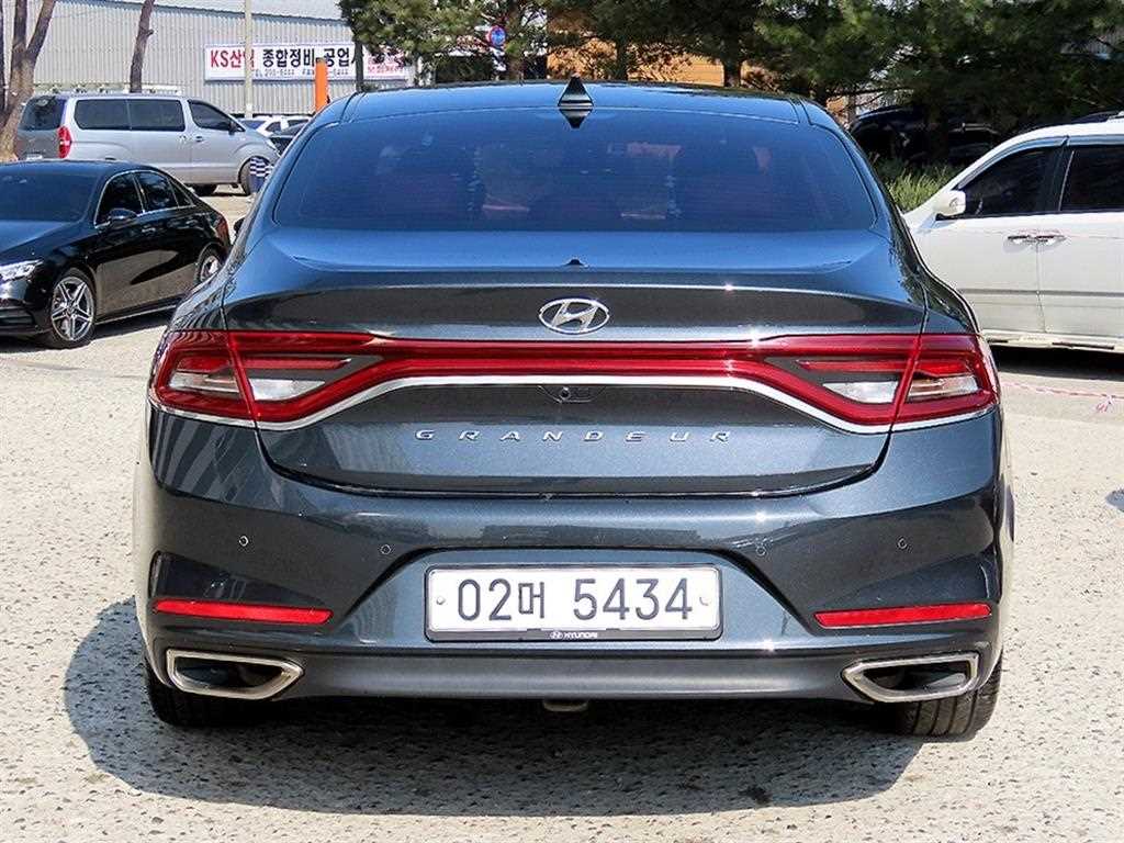 HYUNDAI Grandeur - Vista 4