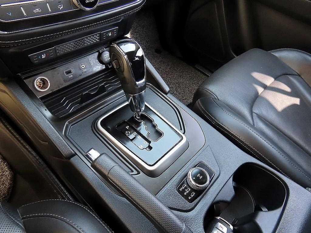 Ssangyong Rexton - Vista 10