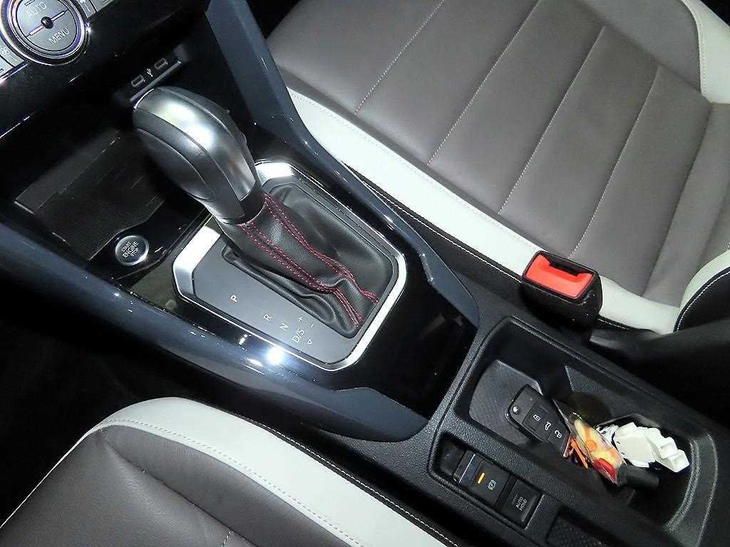 Volkswagen T-Roc - Vista 12