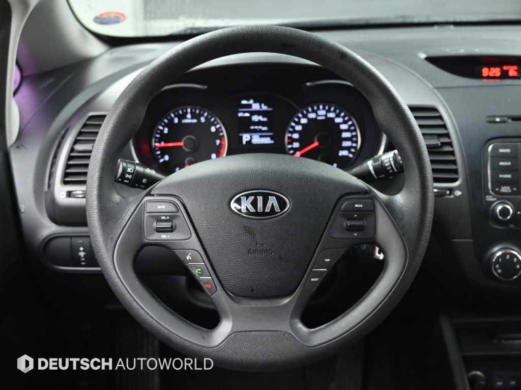 KIA K3 2014 Blanco - Importación desde Corea - HF Imports Iquique - Foto 13