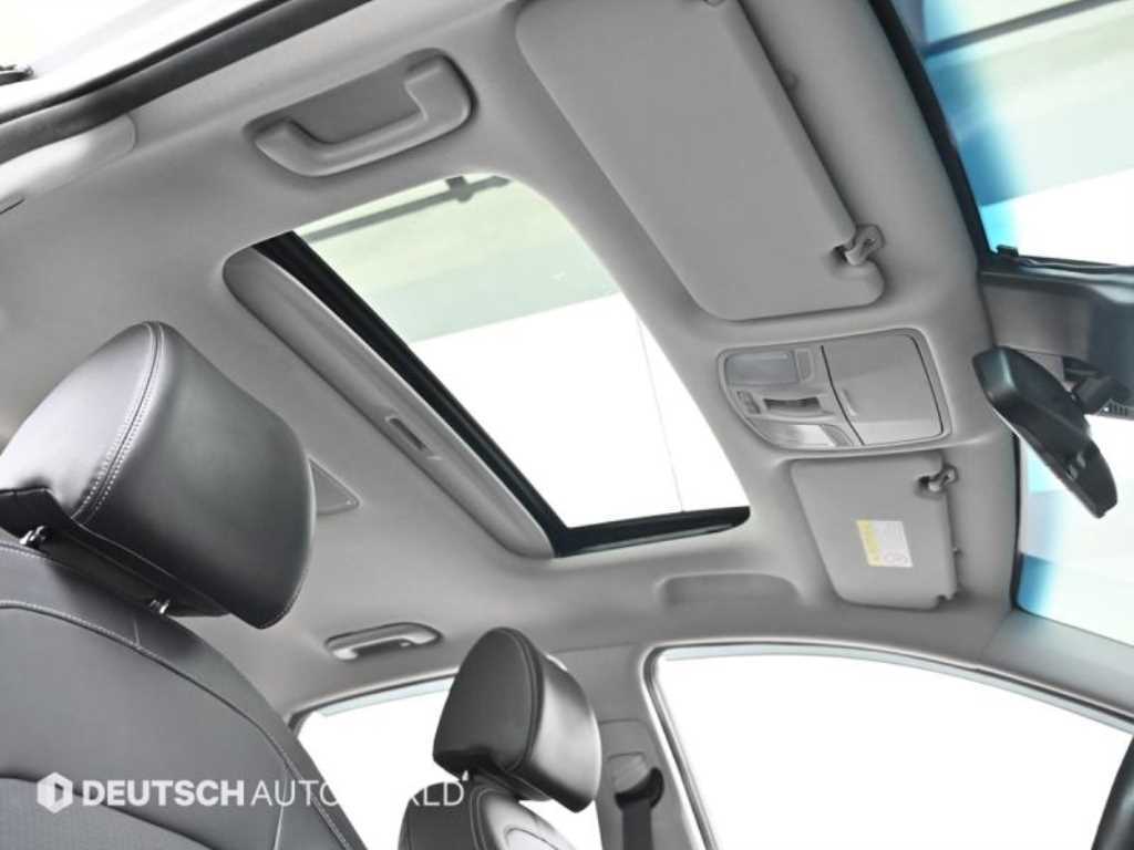 HYUNDAI Kona - Vista 6