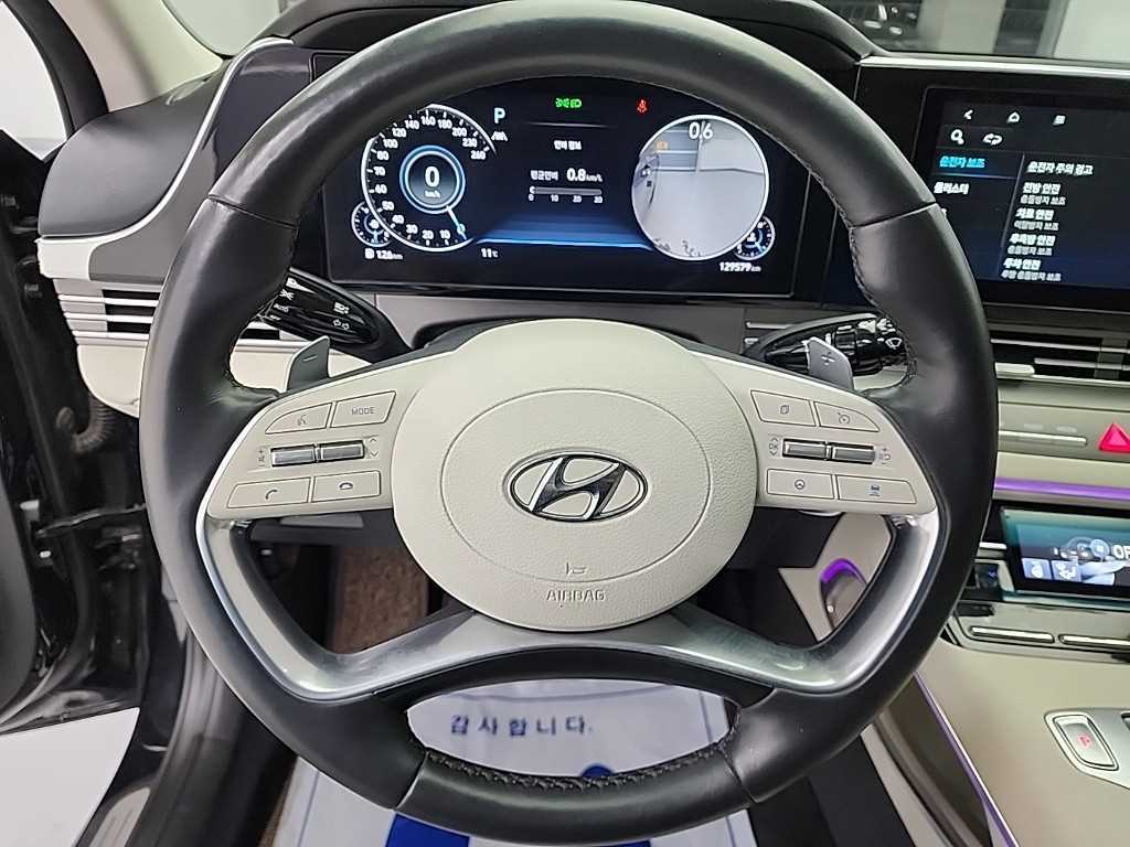 HYUNDAI Grandeur - Vista 9