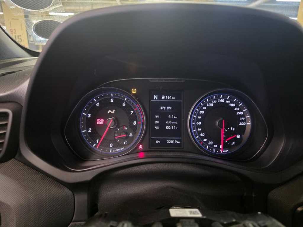 HYUNDAI Veloster - Vista 9