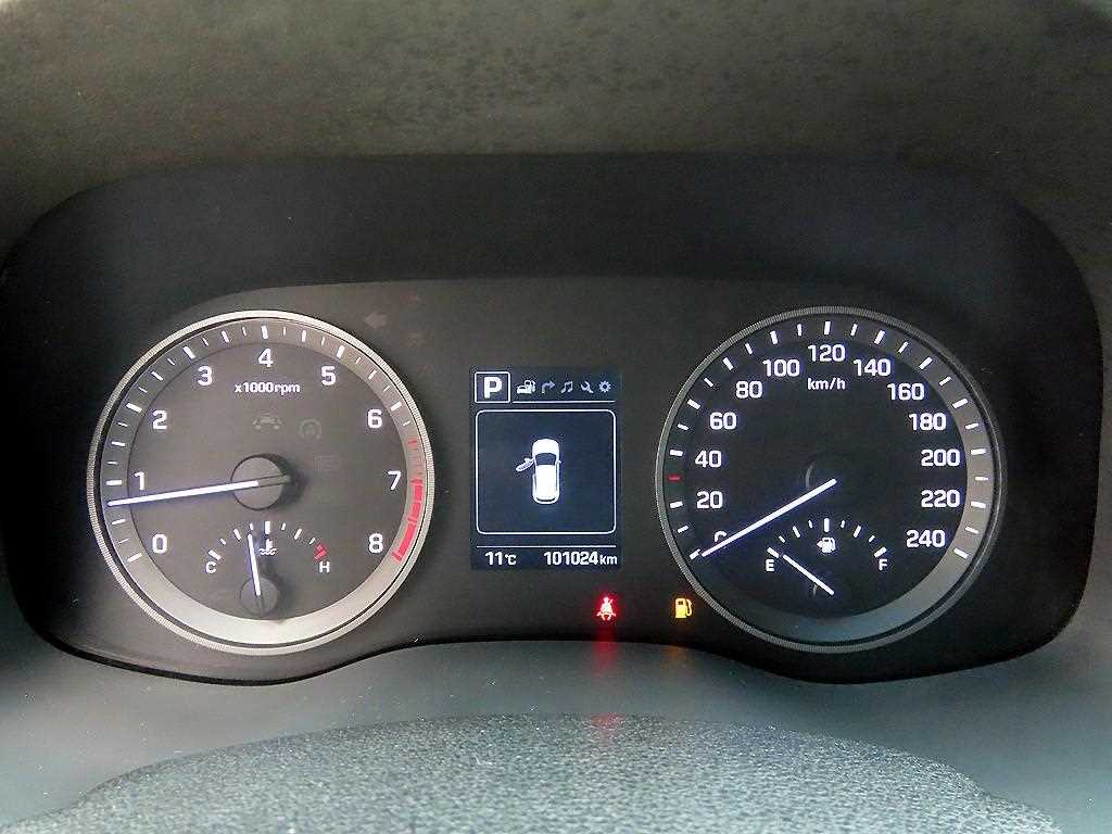 HYUNDAI Tucson - Vista 9