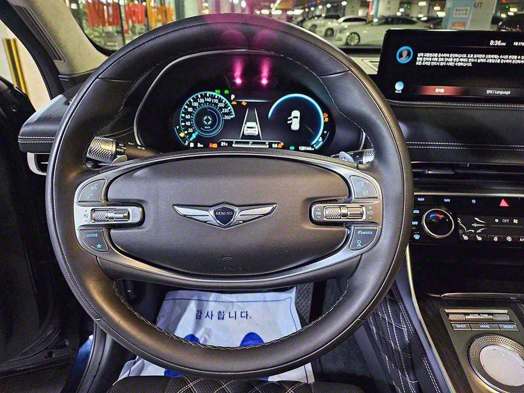 Genesis GV80 - Vista 9