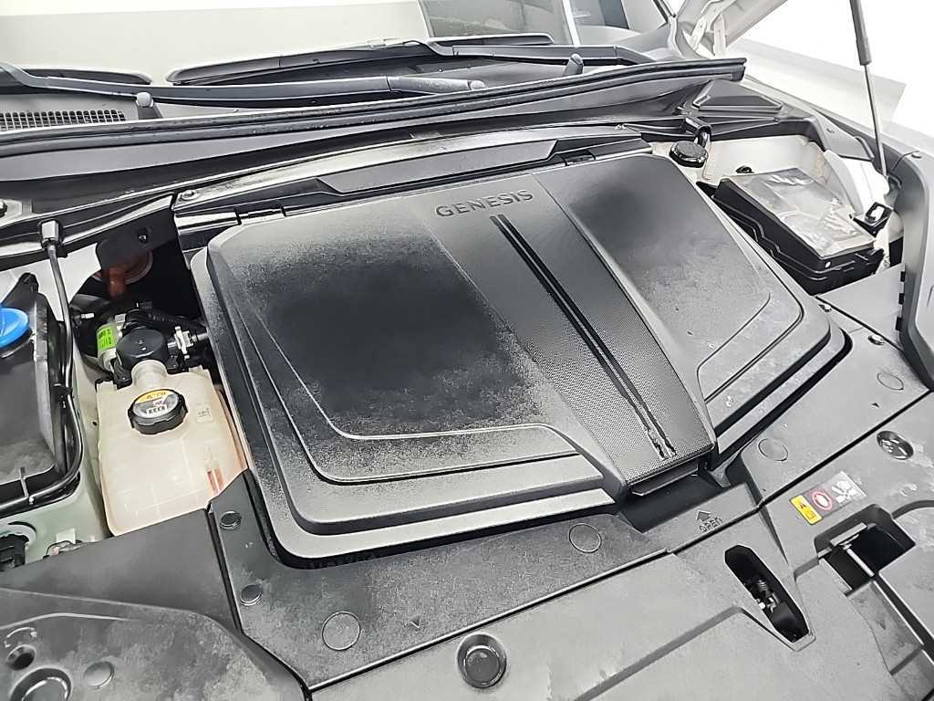 Genesis GV60 - Vista 5