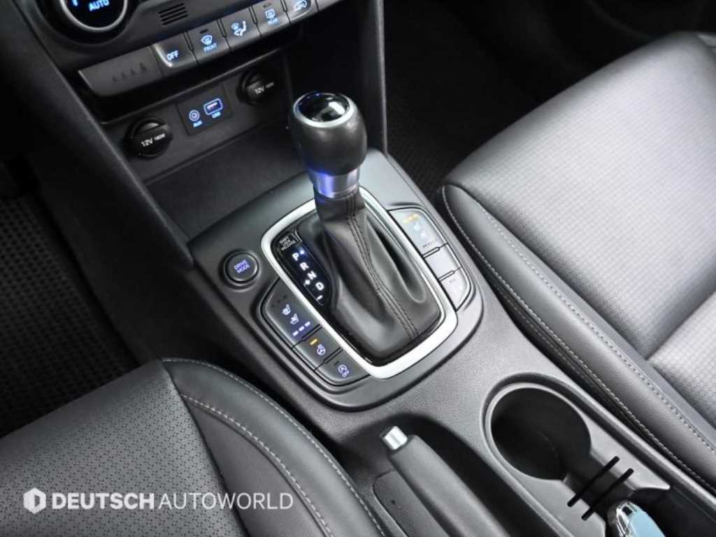 HYUNDAI Kona - Vista 11