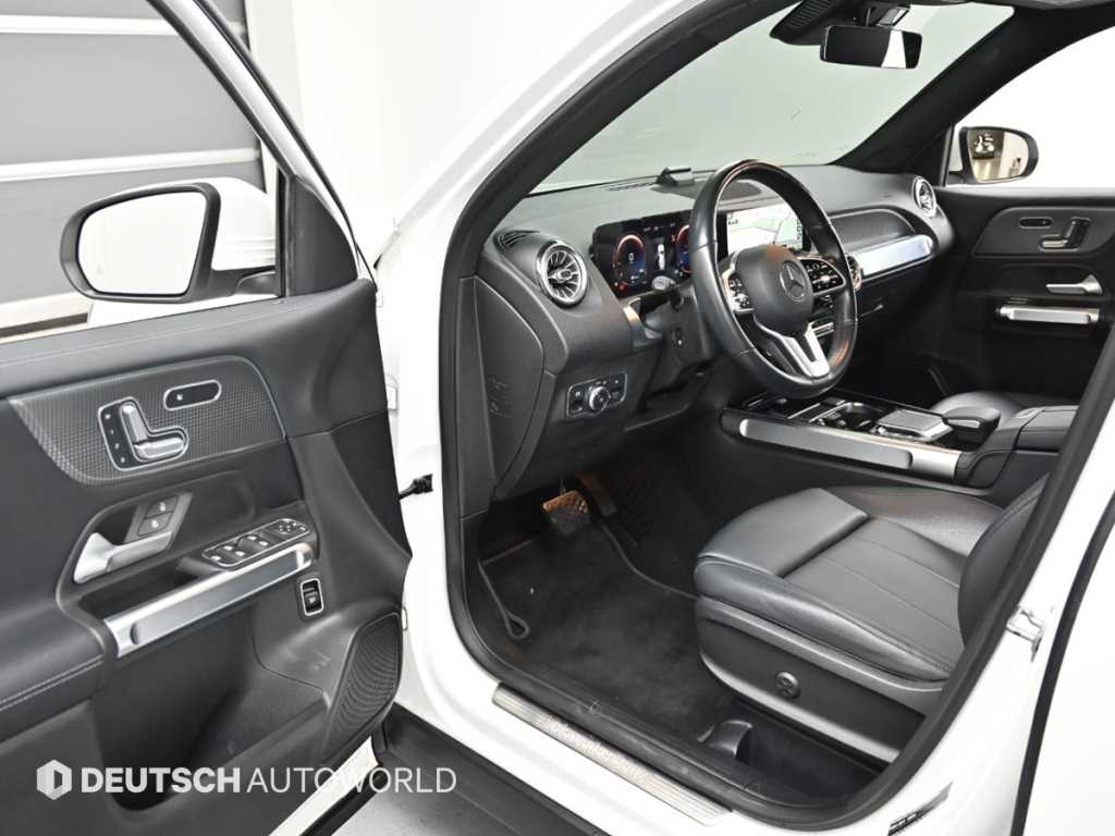 Mercedes Benz GLB Class - Vista 11