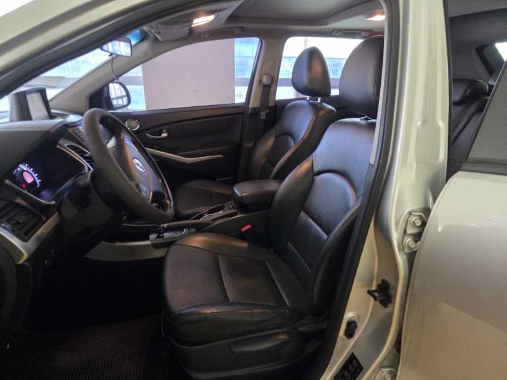 Ssangyong Korando - Vista 9