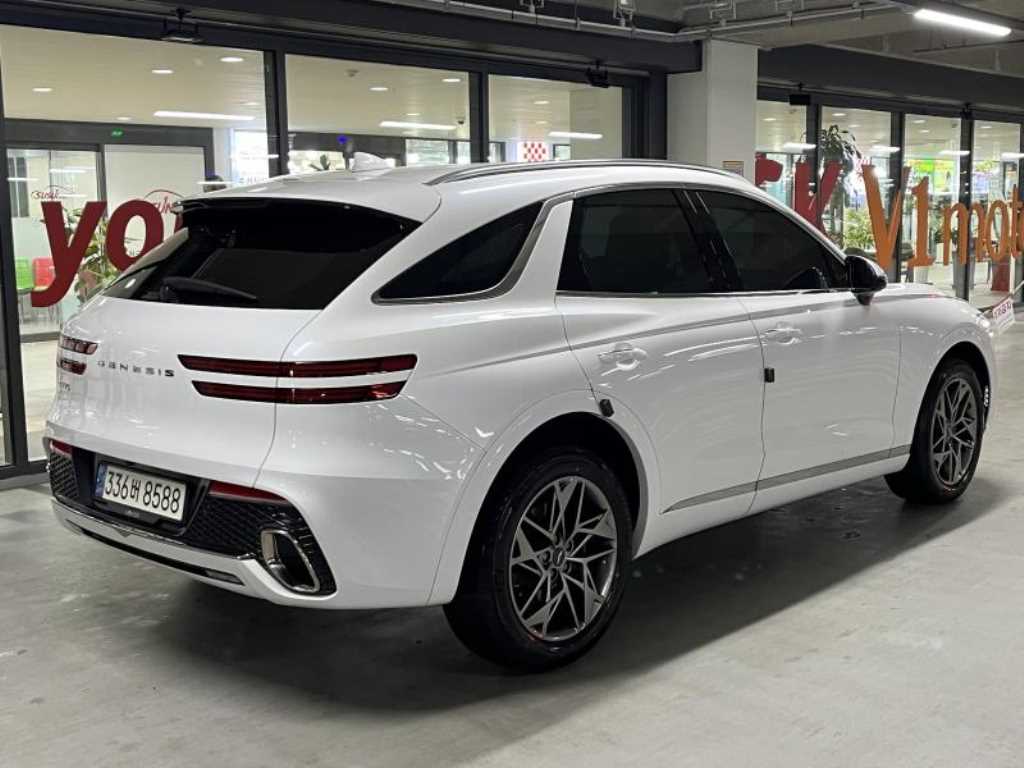 Genesis GV70 - Vista 4