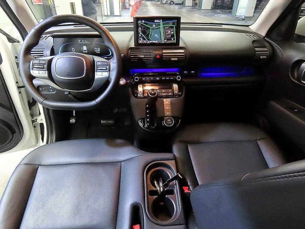 HYUNDAI Casper - Vista 10