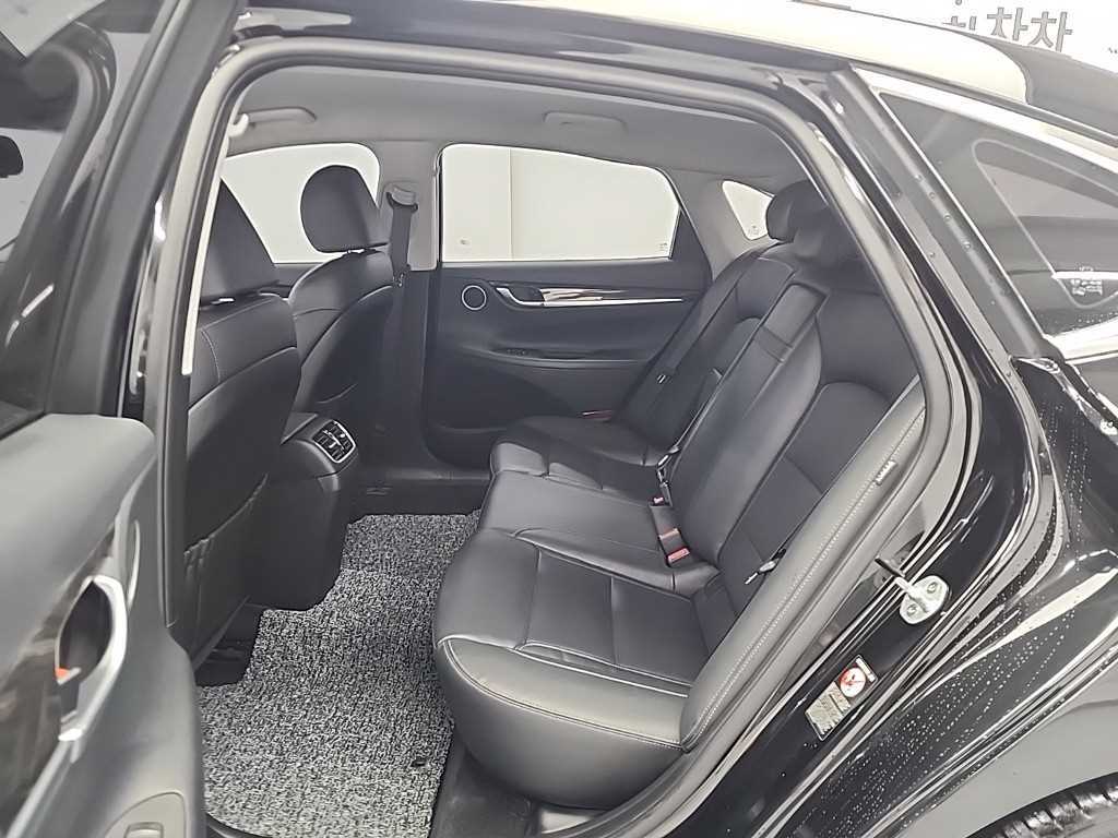 HYUNDAI Grandeur - Vista 12