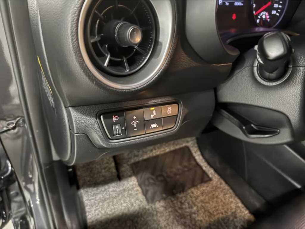 KIA K3 - Vista 7
