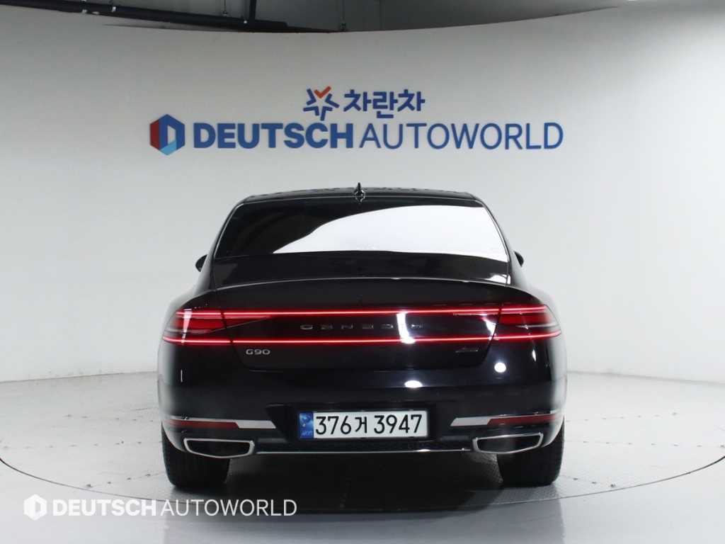 Genesis G90 - Vista 4