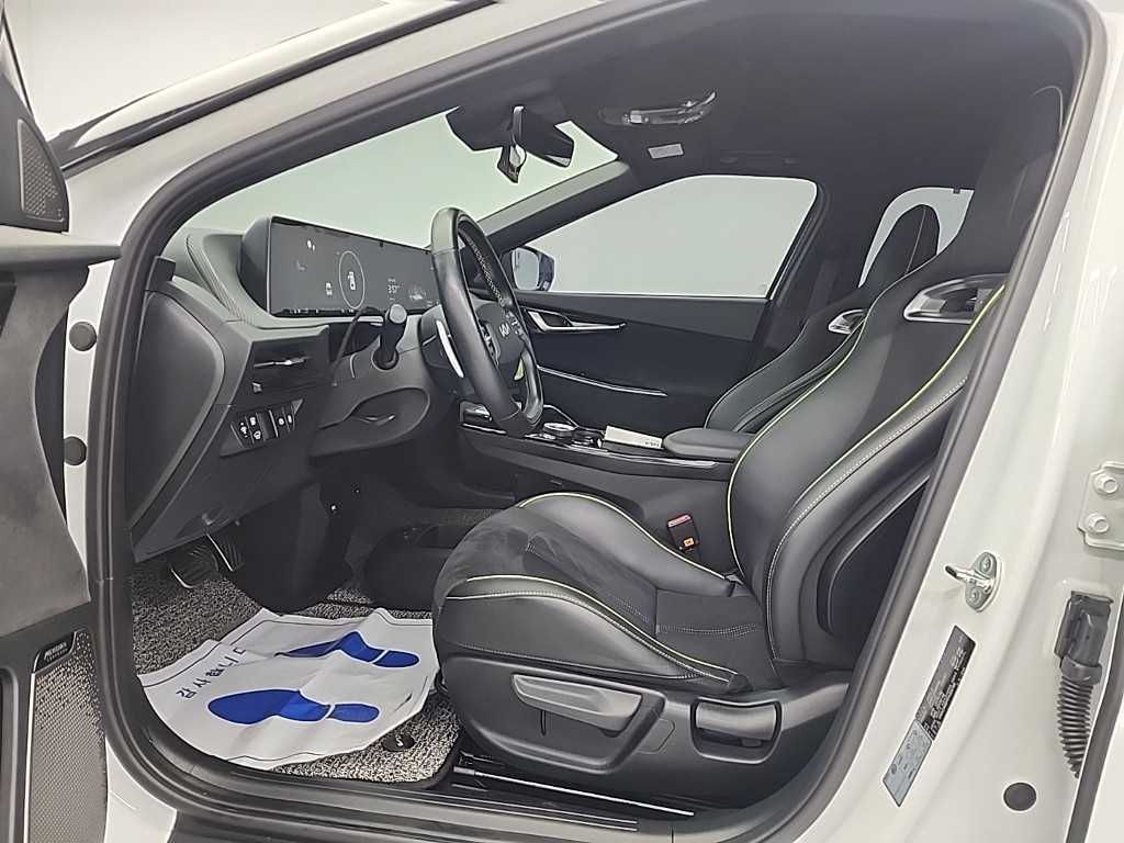KIA EV6 - Vista 11