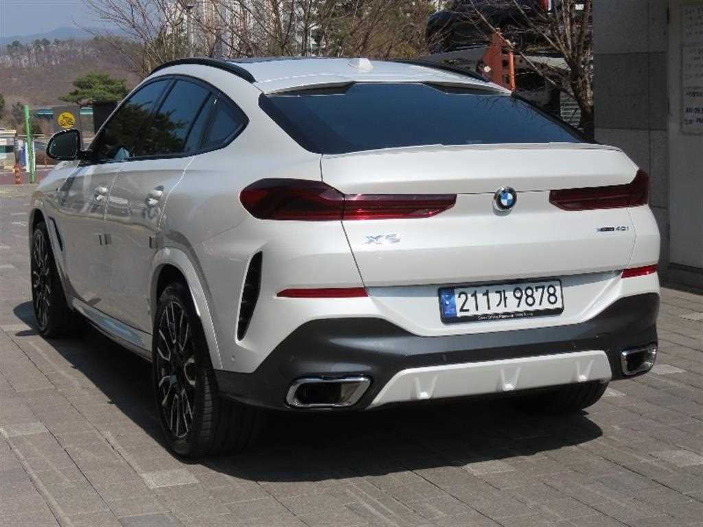 BMW X6 - Vista 4